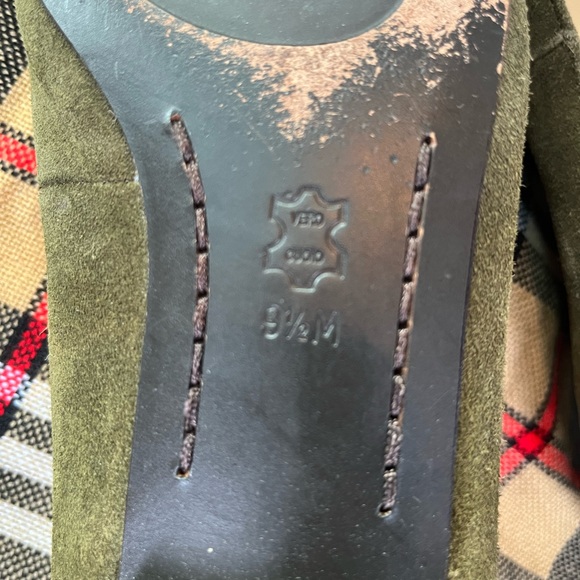 Michael Kors Suede flats with gold MK engraved buckle - Picture 7 of 7